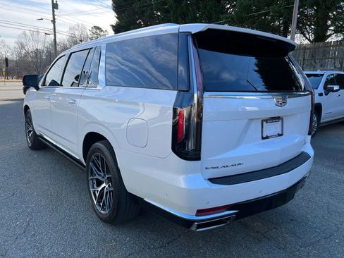 Used 2023 Cadillac Escalade ESV Premium Luxury Platinum image 6