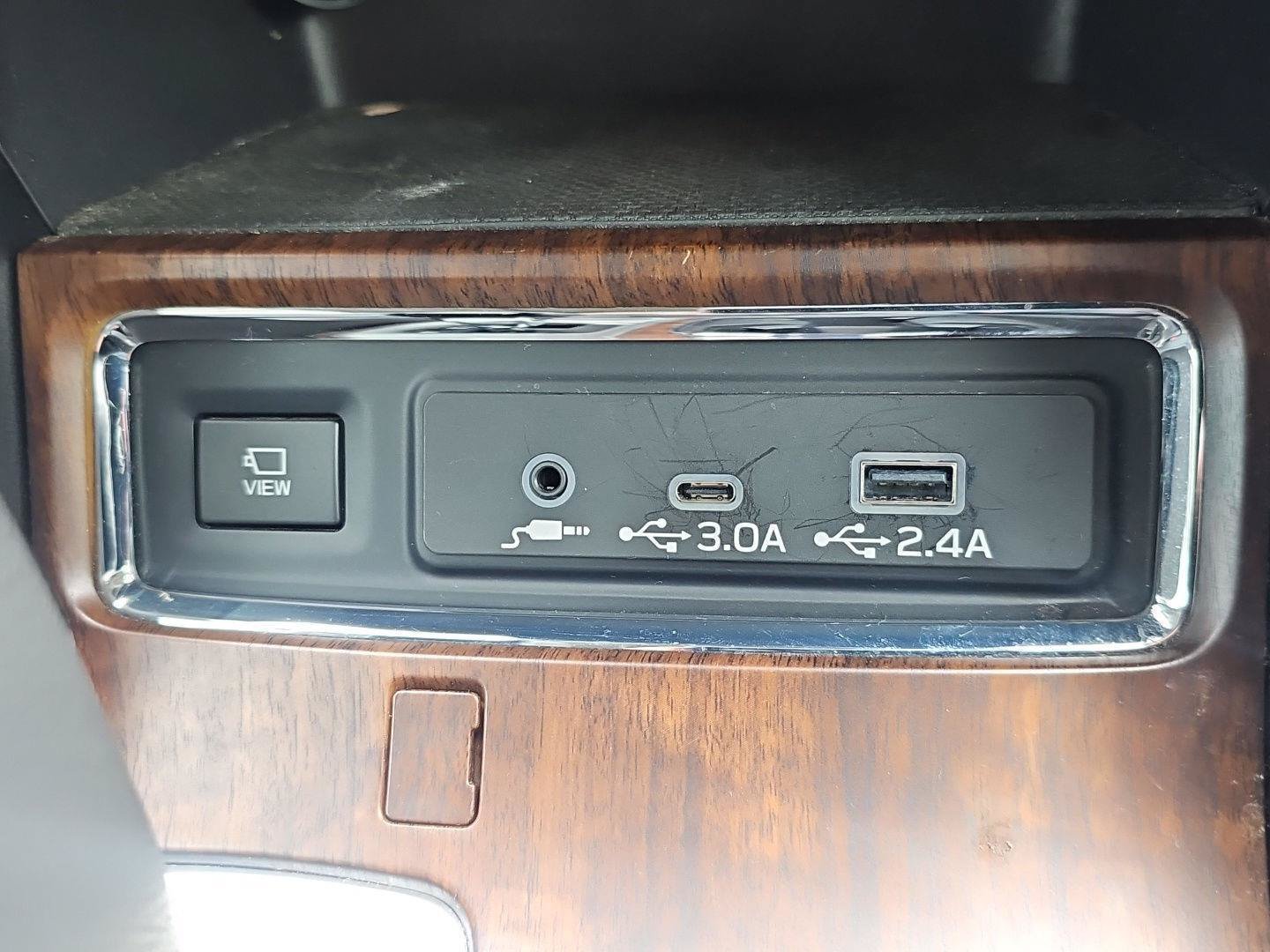 Used 2024 Subaru Ascent Touring AWD/4WD image 22