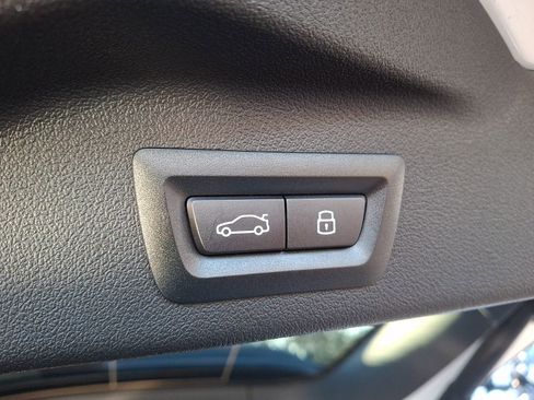 Used 2026 BMW X7 xDrive40i w/ M Sport Package image 29