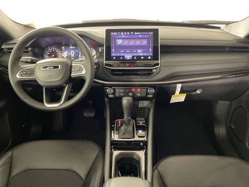 New 2026 Jeep Compass Latitude w/ Quick Order Package 29K AWD/4WD image 41