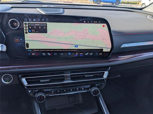 Used 2024 Chevrolet Traverse RS w/ LPO, Floor Liner Package image 34