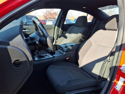 Used 2022 Dodge Charger SXT image 7