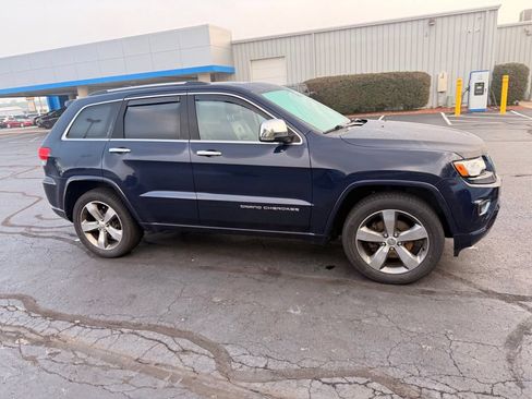 Used 2015 Jeep Grand Cherokee Overland AWD/4WD image 6