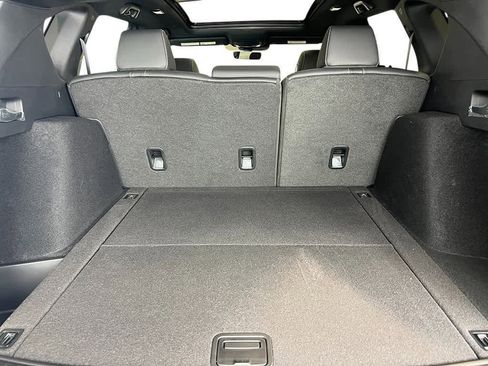 Used 2025 Acura RDX SH-AWD image 33