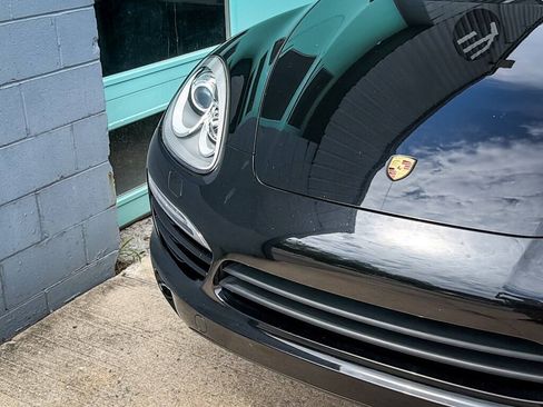 Used 2014 Porsche Cayenne Diesel AWD/4WD image 5