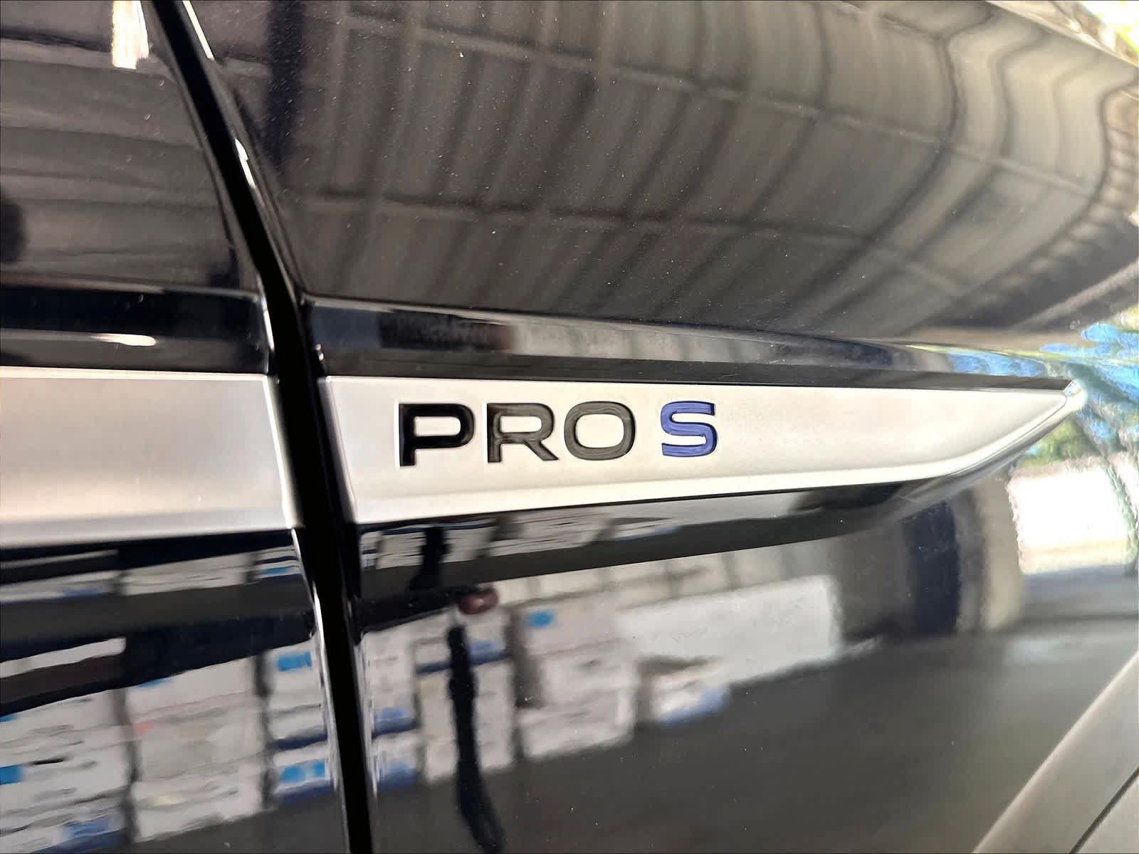 Used 2023 Volkswagen ID.4 Pro S RWD image 27