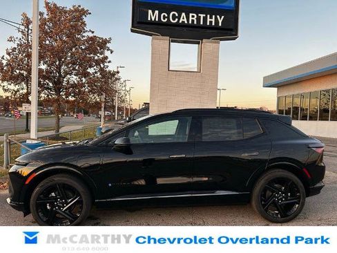 New 2026 Chevrolet Equinox EV RS image 3