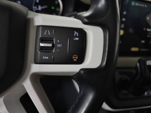 Used 2022 Land Rover Defender 110 S AWD/4WD image 20