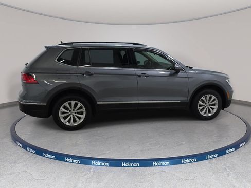 Used 2018 Volkswagen Tiguan SE AWD/4WD image 5