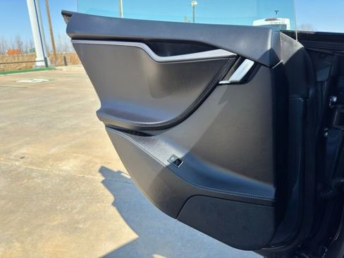 Used 2018 Tesla Model S 100D image 19