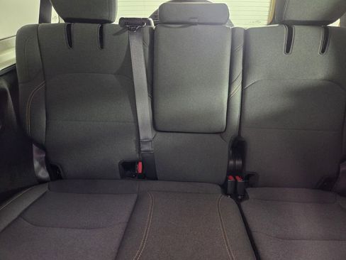 Certified 2025 Jeep Wrangler Sahara w/ Safety Group image 23