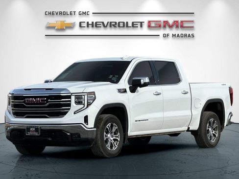 Used 2025 GMC Sierra 1500 SLT image 7