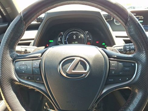 Used 2019 Lexus UX 250h F Sport w/ F Sport Premium Package AWD/4WD image 19