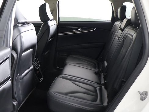 Used 2022 Lincoln Nautilus Reserve image 31