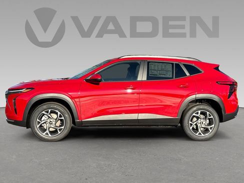 New 2026 Chevrolet Trax LT w/ Driver Confidence Package image 8