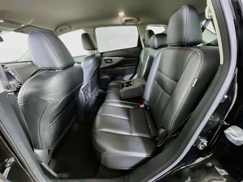 Used 2024 Nissan Murano SV AWD/4WD image 23