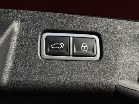 Used 2023 Kia Sorento SX image 37