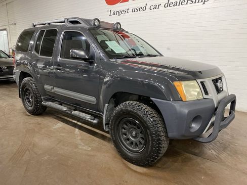 Used 2012 Nissan Xterra PRO-4X w/ Pro-4x Leather Pkg image 2