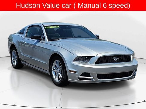Used 2013 Ford Mustang Coupe RWD image 1