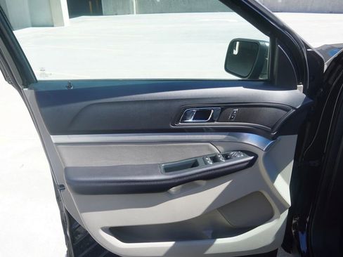 Used 2018 Ford Explorer 4WD image 23