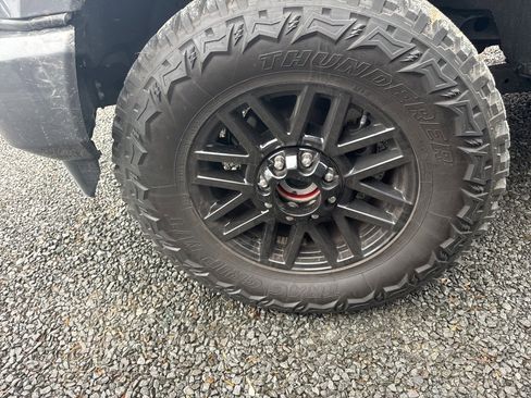 Used 2022 Ford F250 XLT w/ Black Appearance Package image 22