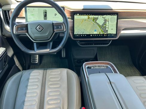 Used 2022 Rivian R1T Launch Edition AWD/4WD image 3