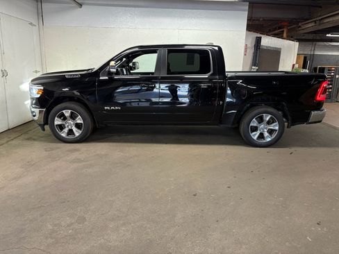 Used 2023 RAM 1500 Laramie AWD/4WD image 6