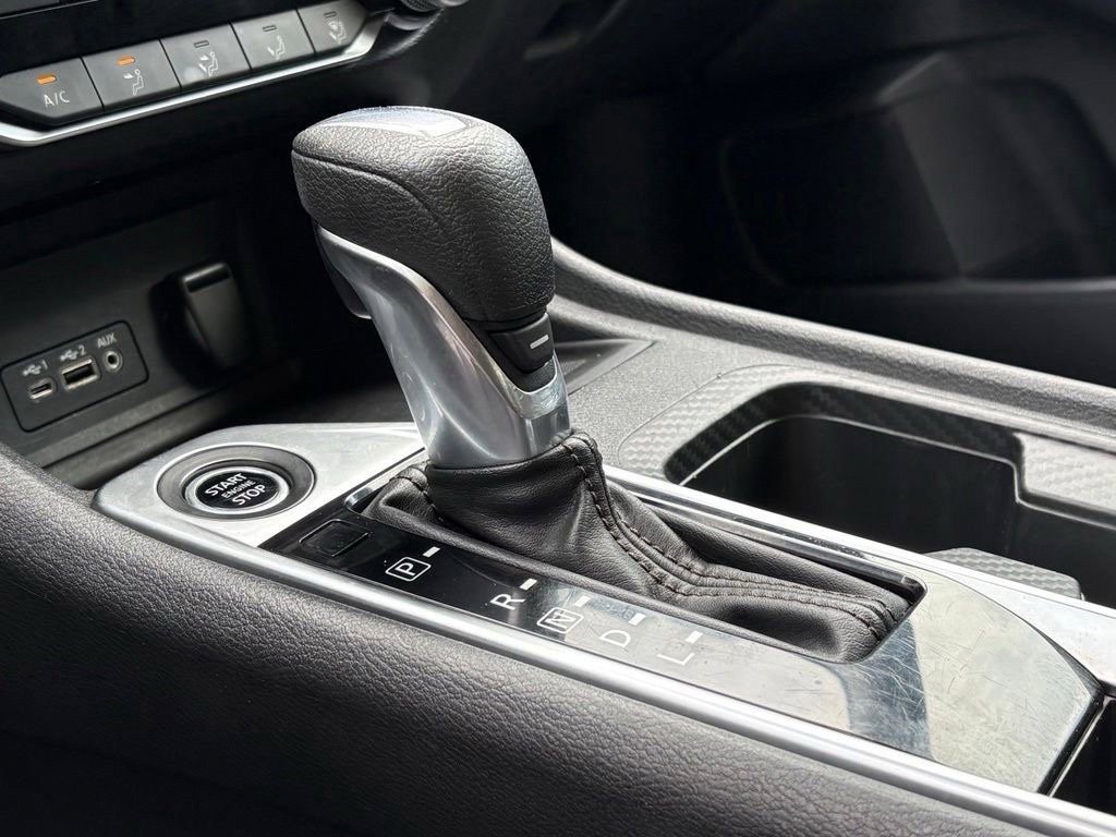 Used 2024 Nissan Sentra SV FWD image 16