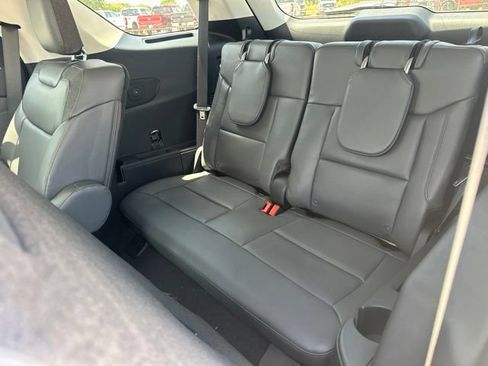New 2026 Ford Explorer Active w/ Active Comfort Package AWD/4WD image 20