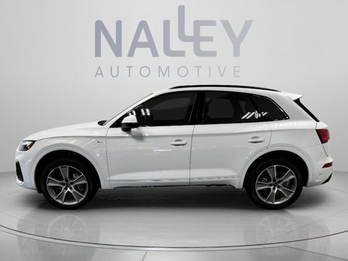 Used 2025 Audi Q5 2.0T Premium w/ Convenience Plus Package AWD/4WD image 2