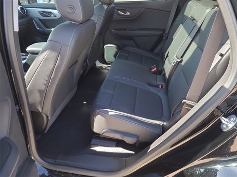 Used 2023 Chevrolet Blazer LT image 8