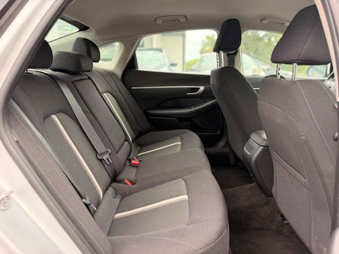 Used 2025 Hyundai Sonata SEL FWD image 16
