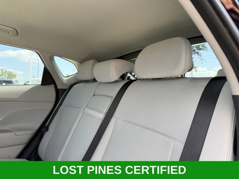 Used 2025 Hyundai Kona SEL FWD image 21