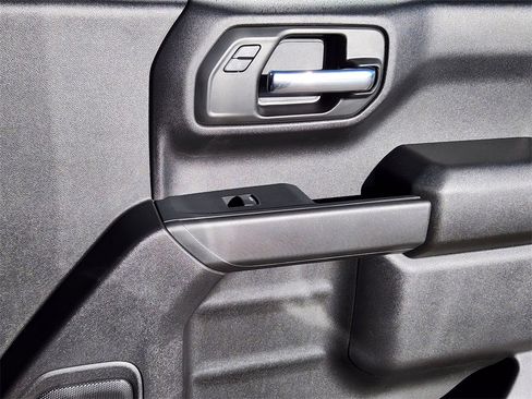 Used 2024 Chevrolet Silverado 1500 Custom Trail Boss w/ LPO, Dark Essentials Package image 13