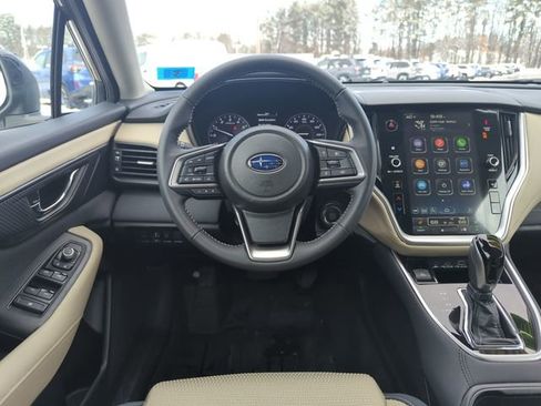 Used 2025 Subaru Outback Premium image 15