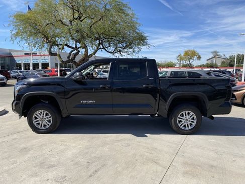 Used 2024 Toyota Tundra SR5 w/ SR5 Convenience Package image 7