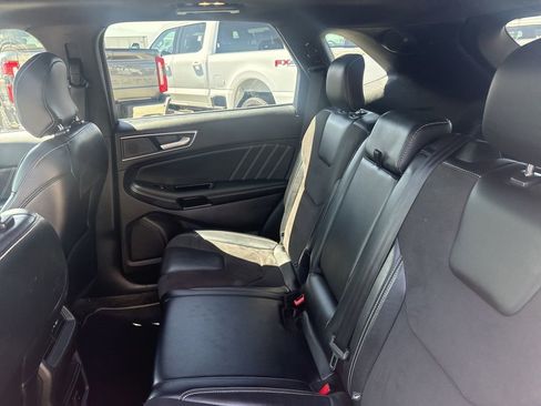 Used 2019 Ford Edge ST AWD/4WD image 11
