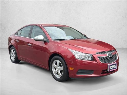 Used 2014 Chevrolet Cruze LT FWD image 3