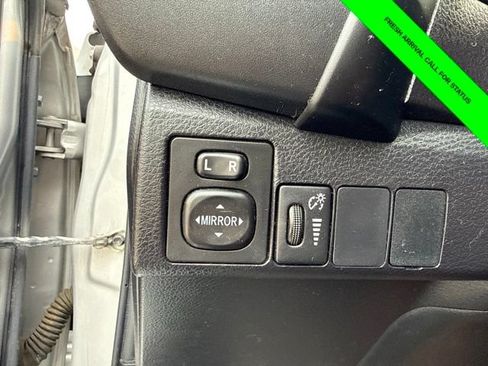 Used 2019 Toyota Corolla SE FWD image 29