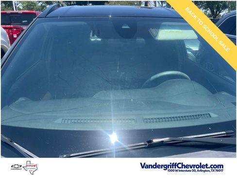 Used 2023 Nissan Kicks SR FWD image 5