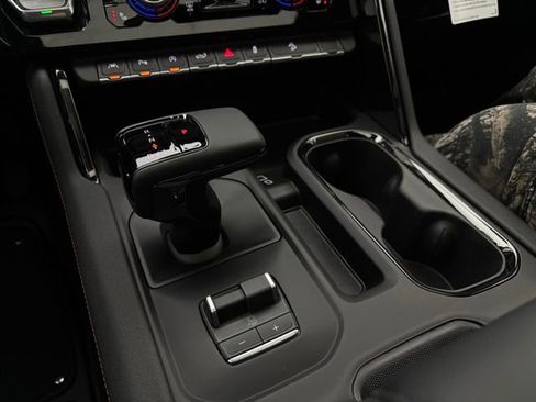 New 2026 GMC Sierra 1500 AT4 AWD/4WD image 35