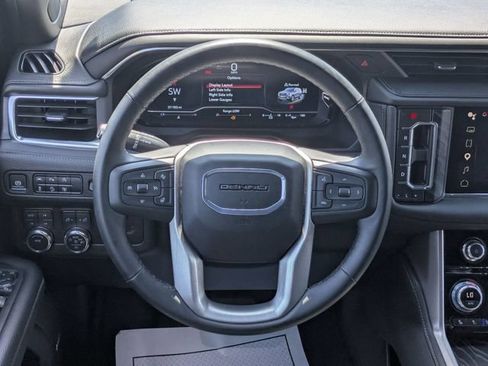 Used 2024 GMC Yukon Denali AWD/4WD image 15