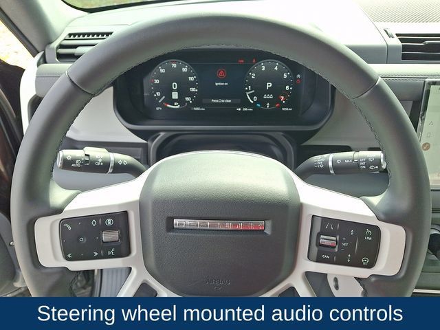 Used 2025 Land Rover Defender 110 S AWD/4WD image 4