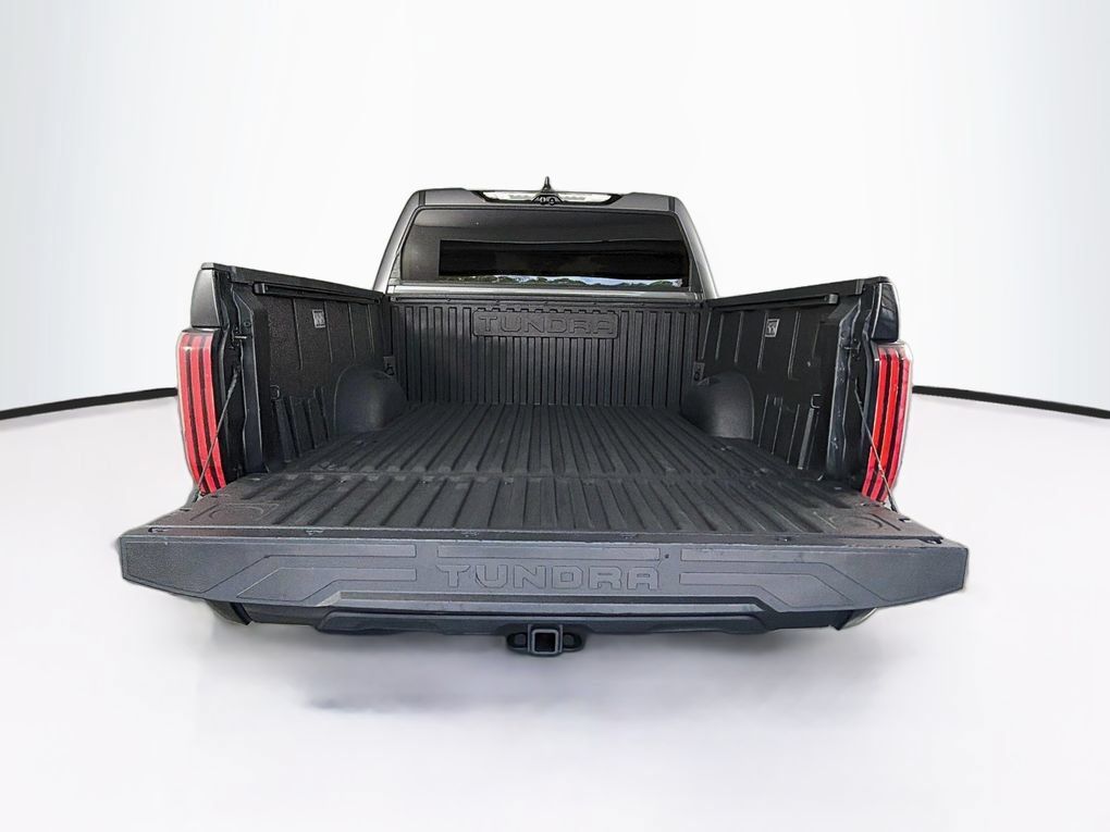 Used 2024 Toyota Tundra Platinum AWD/4WD image 28