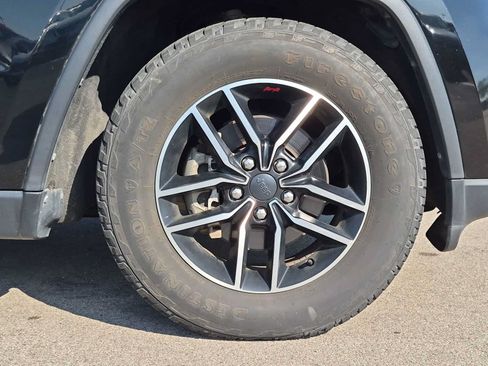 Used 2020 Jeep Grand Cherokee Trailhawk w/ Trailhawk Luxury Group AWD/4WD image 13