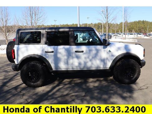 Used 2022 Ford Bronco Black Diamond image 8