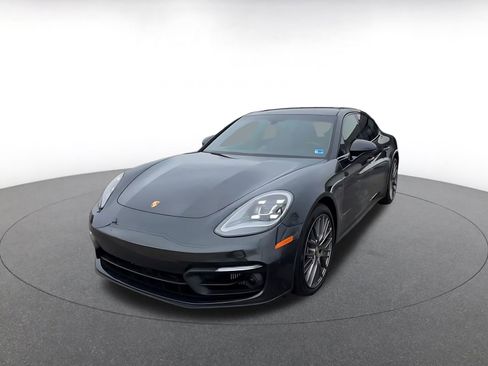 Used 2023 Porsche Panamera image 8