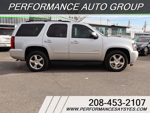 Used 2013 Chevrolet Tahoe LT w/ Luxury Package image 2