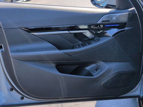 Certified 2024 BMW 530i w/ M Sport Package RWD image 14