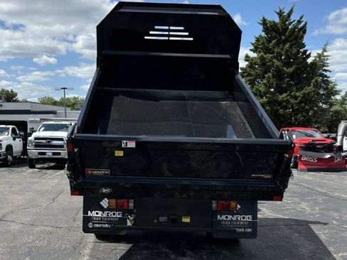 New 2025 Chevrolet Low Cab Forward image 7